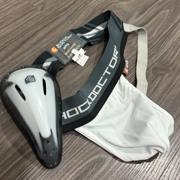 Men's Baseball Gear (6 Items) - Like New - Picture 5 of 5